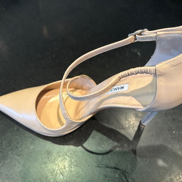 Size 37 Manolo Blahnik Nude Kid Leather 105 Crisscross Pumps - Picture 4 of 10